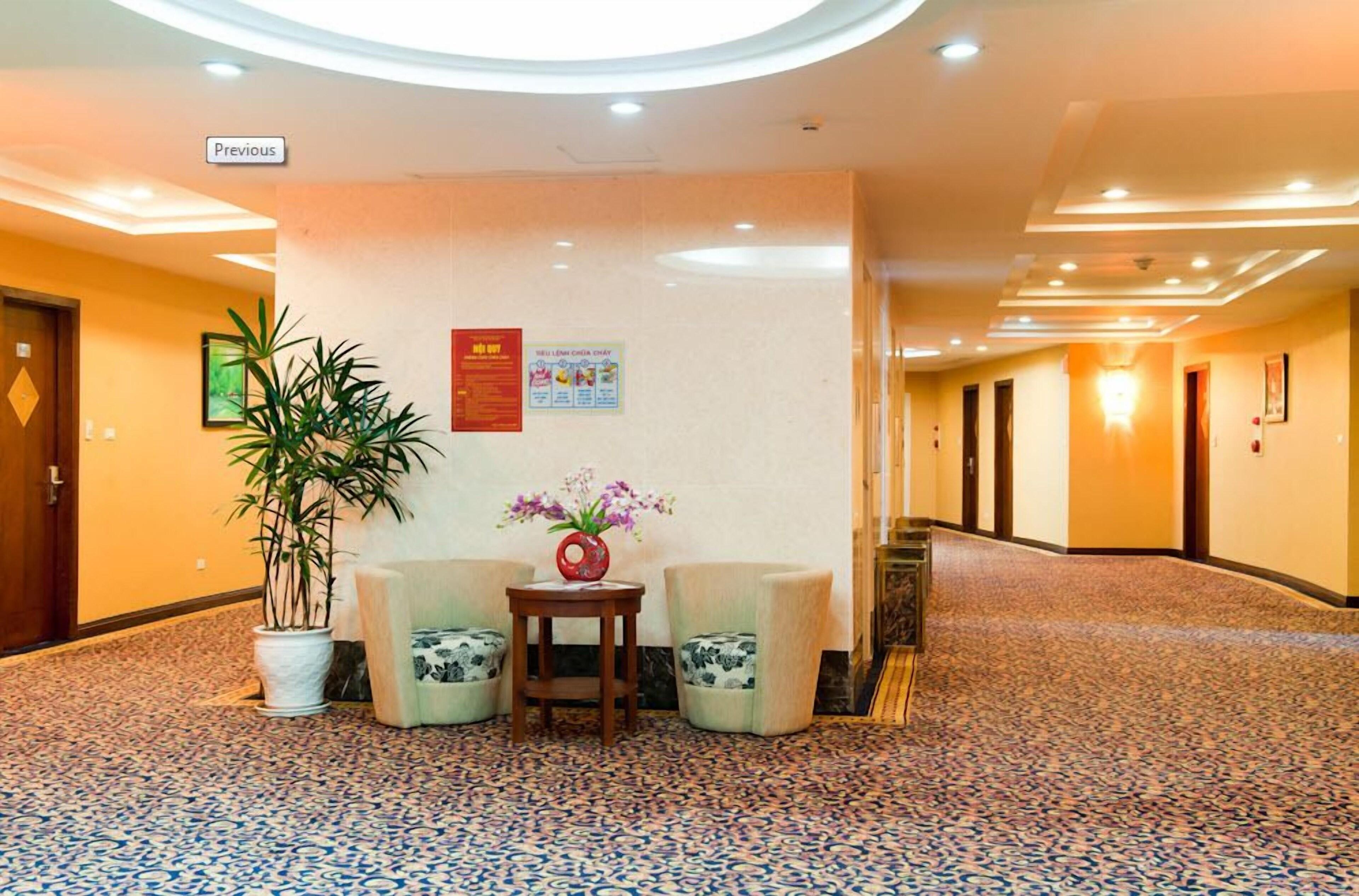 Muong Thanh Grand Hanoi Hotel — Foto’s 2